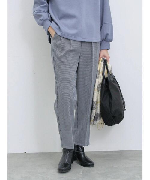 Samansa Mos2 blue(サマンサモスモスブルー)の「【吸湿発熱】マルチスタイルテーパードパンツ(その他パンツ・レディース・カーキ/ネイビー/ベージュ/グレー/ブラック/チャコールグレー/ライトベージュ・L/S/M/SS)」の3枚目の写真