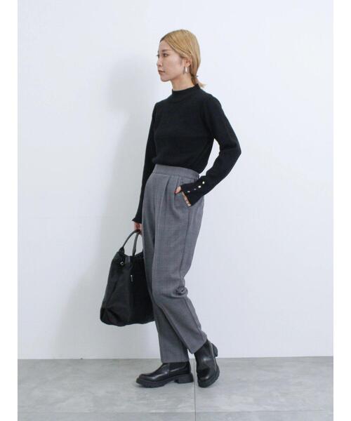 Samansa Mos2 blue(サマンサモスモスブルー)の「【吸湿発熱】マルチスタイルテーパードパンツ(その他パンツ・レディース・カーキ/ネイビー/ベージュ/グレー/ブラック/チャコールグレー/ライトベージュ・L/S/M/SS)」の19枚目の写真