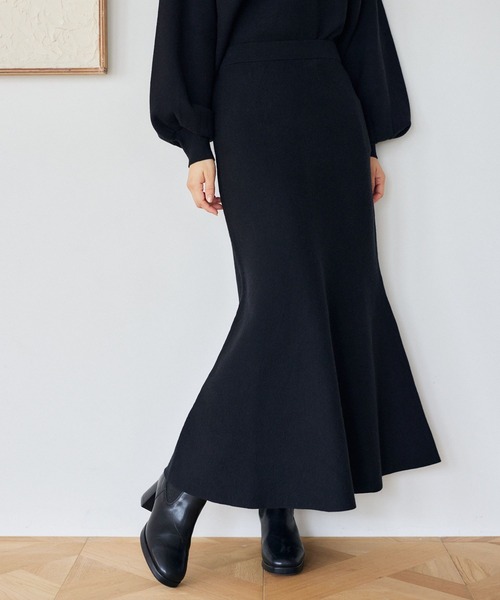 mysty woman（ミスティウーマン）の「マーメイドニットスカート   252077（スカート・レディース・グレイッシュベージュ/ブラック/ライトグレー・FREE）」の2枚目の写真