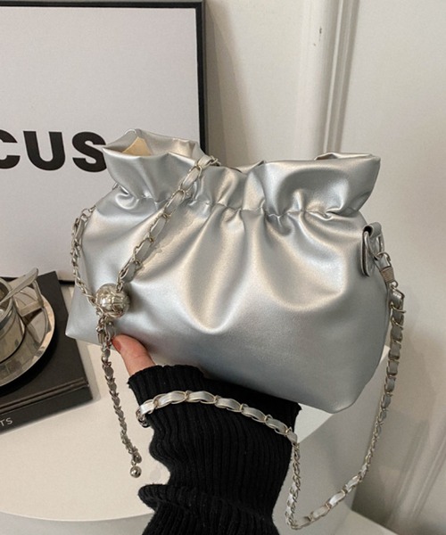 VIBGYOR（ヴィブジョー）の「FReePLACe/巾着デザインチェーンバッグ X12331（ショルダーバッグ・レディース・シルバー/ブラウン/ブラック・FREE）」の7枚目の写真