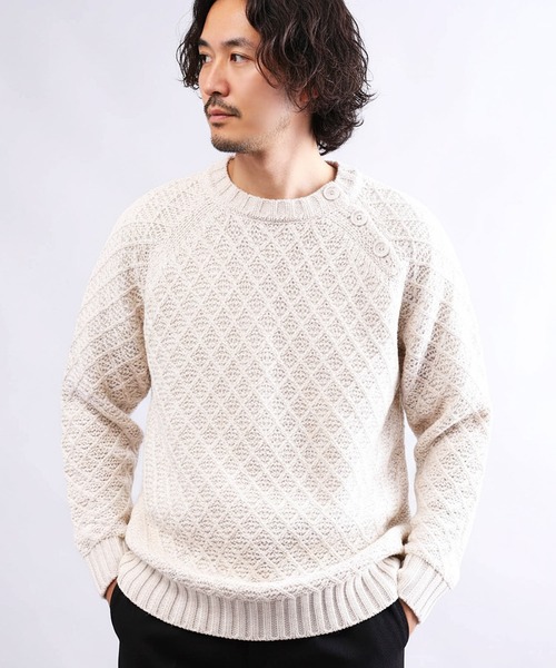 jiggys shop(ジギーズショップ)の「ショルダーボタン アーガイルダイアモンドワッフルニットセーター(ニット/セーター・メンズ・ブルー/ブラック/ライトベージュ・MEDIUM/LARGE/X-LARGE)」の1枚目の写真