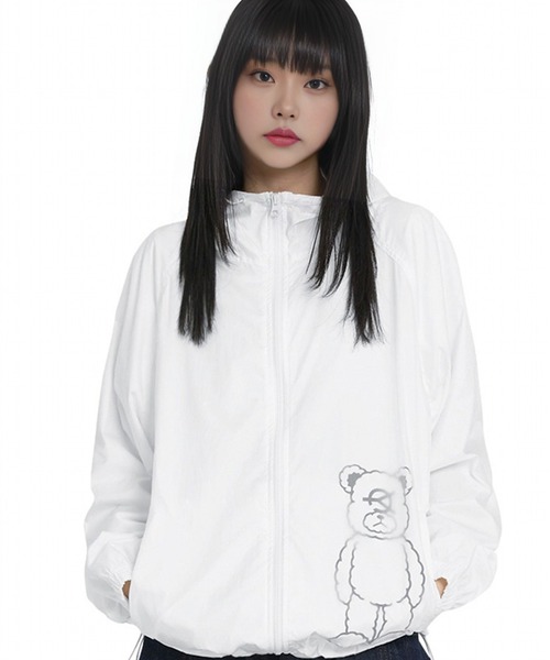 OY(オーワイ)の「『OY/オーワイ』 ODOLLY SHEER SHELL WINDBREAKER/オードリー ウインドブレーカー(その他アウター・レディース・ブラック/ホワイト・M/L)」の2枚目の写真