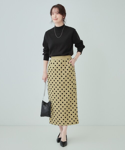 DRESKIP（ドレスキップ）の「【S-LL】華やかさ引き立つ フロッキードット ナロースカート（スカート・レディース・チャコールグレー/オリーブ/ベージュ・01/02/03/04）」の10枚目の写真