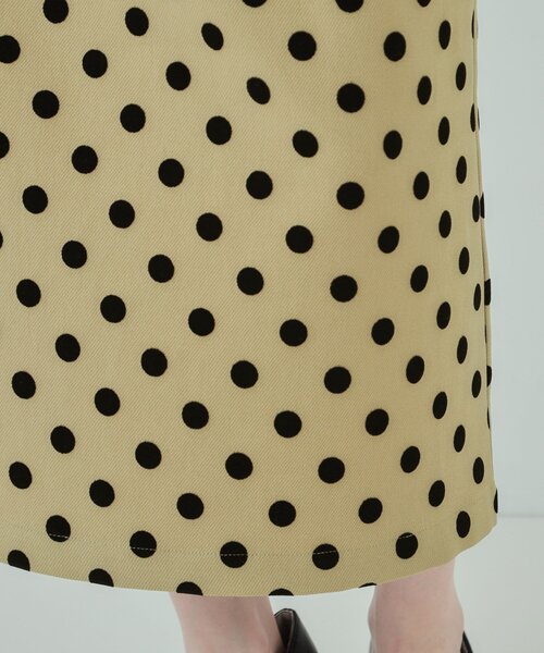 DRESKIP（ドレスキップ）の「【S-LL】華やかさ引き立つ フロッキードット ナロースカート（スカート・レディース・チャコールグレー/オリーブ/ベージュ・01/02/03/04）」の22枚目の写真