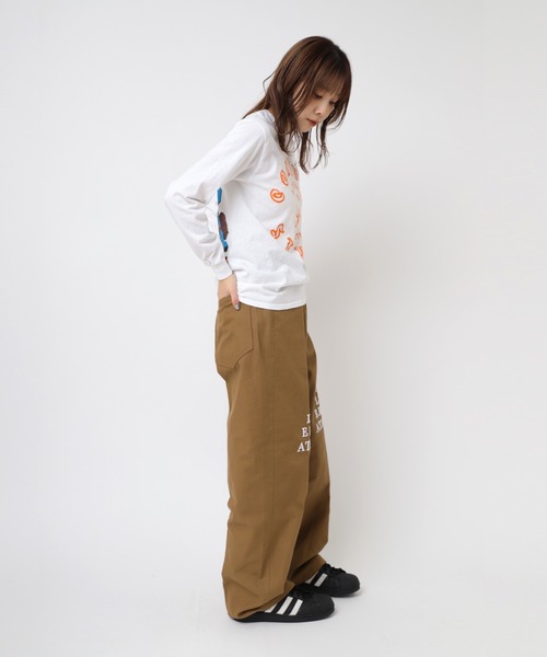 RNA(アールエヌエー)の「R4319 ALT刺繍ワイドストレート(その他パンツ・レディース・ダークベージュ/ピンク・MEDIUM)」の6枚目の写真