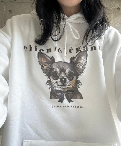 merrylatte(メリーラテ)の「犬リボン英字プリントパーカー(パーカー・レディース・ホワイト・LARGE)」の1枚目の写真