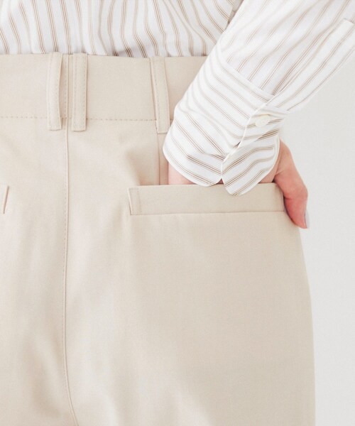 UNTITLED（アンタイトル）の「コットンライク ワイドストレートパンツ（その他パンツ・レディース・ライトグレー系9/ベージュ・00/01/02/03/04/42/44/46/48/50）」の16枚目の写真