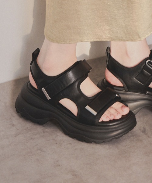 NICAL（ニカル）の「【NICAL】パデットカバードサンダル/554217（サンダル・レディース・シルバー/ブラック・SMALL/LARGE/X-LARGE/MEDIUM）」の9枚目の写真