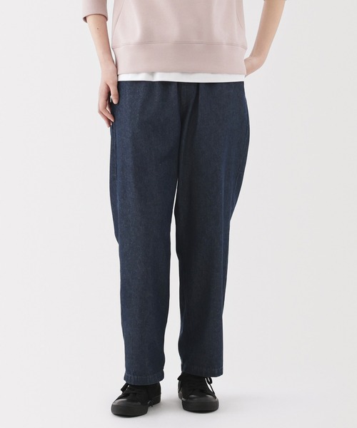 無印良品（ムジルシリョウヒン）の「婦人　洗いざらし　デニムイージーテーパードパンツ（デニムパンツ・レディース・ダークネイビー/ブルー・XL/L/M/S/XS）」の2枚目の写真