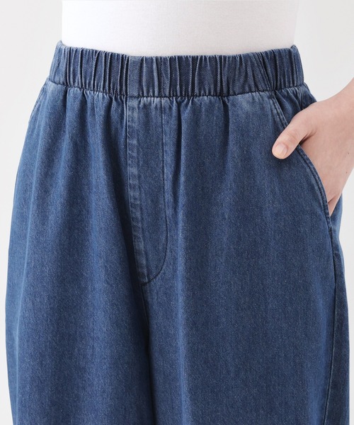 無印良品（ムジルシリョウヒン）の「婦人　洗いざらし　デニムイージーテーパードパンツ（デニムパンツ・レディース・ダークネイビー/ブルー・XL/L/M/S/XS）」の14枚目の写真