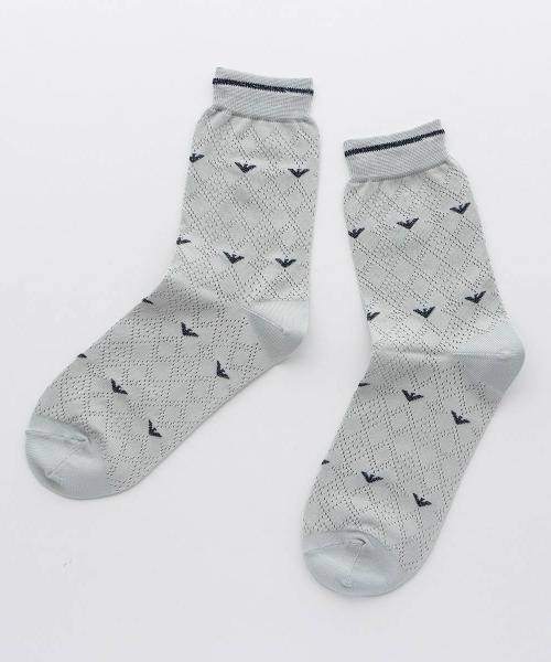 EMPORIO ARMANI(エンポリオアルマーニ)の「EMPORIO ARMANI レディース イーグルアイレット クルーソックス 03440109(ソックス/靴下・レディース・ライトグレー/オフホワイト/ダークパープル/ブラック・23-25cm)」の4枚目の写真