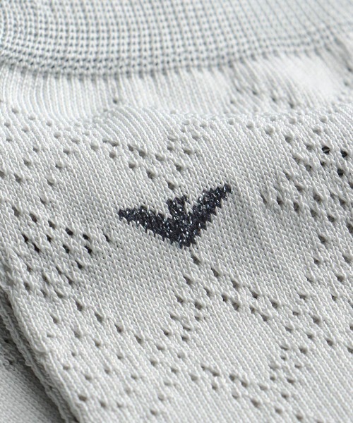 EMPORIO ARMANI(エンポリオアルマーニ)の「EMPORIO ARMANI レディース イーグルアイレット クルーソックス 03440109(ソックス/靴下・レディース・ライトグレー/オフホワイト/ダークパープル/ブラック・23-25cm)」の9枚目の写真