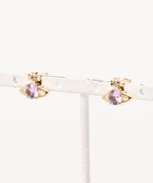 Vivienne Westwood（ヴィヴィアンウエストウッド）の「REINA EARRINGS（ピアス（両耳用）・レディース・シルバー/シルバー系その他/ゴールド系その他・FREE）」の3枚目の写真