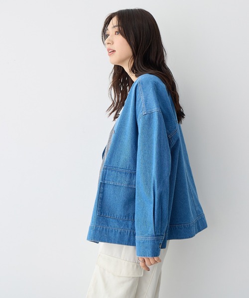 anyfee（エニフィー）の「【anyfee/プラスサイズ】ノーカラーデニムジャケット（デニムジャケット・レディース・ブルー/インディゴブルー・4L/3L/LL/5L）」の19枚目の写真
