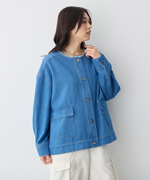 anyfee（エニフィー）の「【anyfee/プラスサイズ】ノーカラーデニムジャケット（デニムジャケット・レディース・ブルー/インディゴブルー・4L/3L/LL/5L）」の17枚目の写真