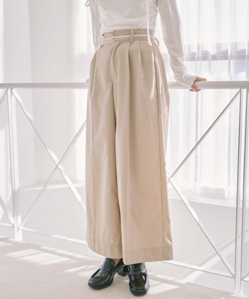 archives（アルシーヴ）の「ワイドタックチノパンツ（チノパンツ・レディース・ネイビー/ベージュ/アイボリー・MEDIUM）」の4枚目の写真