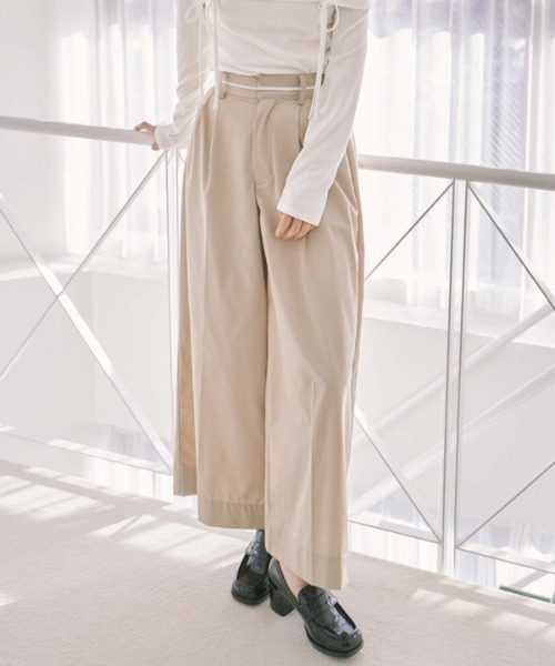 archives（アルシーヴ）の「ワイドタックチノパンツ（チノパンツ・レディース・ネイビー/ベージュ/アイボリー・MEDIUM）」の5枚目の写真