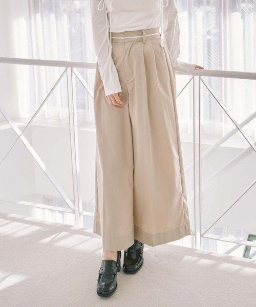 archives（アルシーヴ）の「ワイドタックチノパンツ（チノパンツ・レディース・ネイビー/ベージュ/アイボリー・MEDIUM）」の7枚目の写真