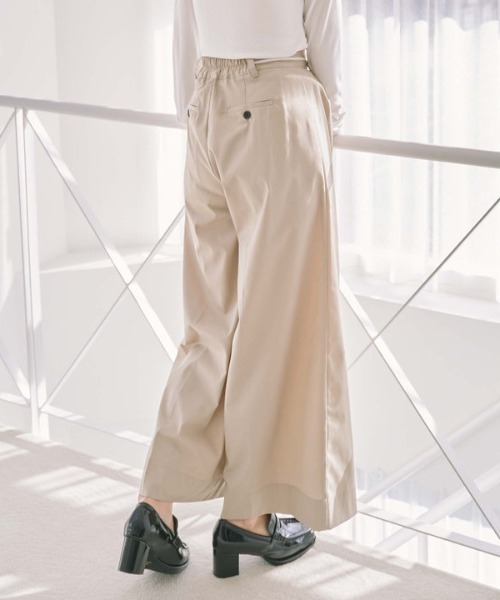 archives（アルシーヴ）の「ワイドタックチノパンツ（チノパンツ・レディース・ネイビー/ベージュ/アイボリー・MEDIUM）」の8枚目の写真
