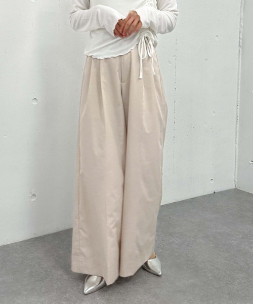 archives（アルシーヴ）の「ワイドタックチノパンツ（チノパンツ・レディース・ネイビー/ベージュ/アイボリー・MEDIUM）」の14枚目の写真