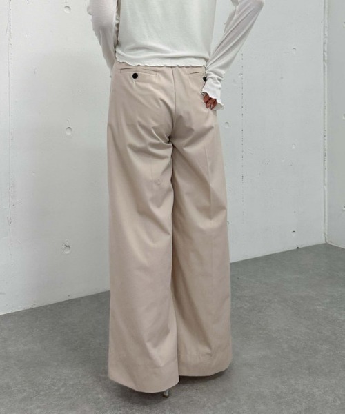 archives（アルシーヴ）の「ワイドタックチノパンツ（チノパンツ・レディース・ネイビー/ベージュ/アイボリー・MEDIUM）」の17枚目の写真