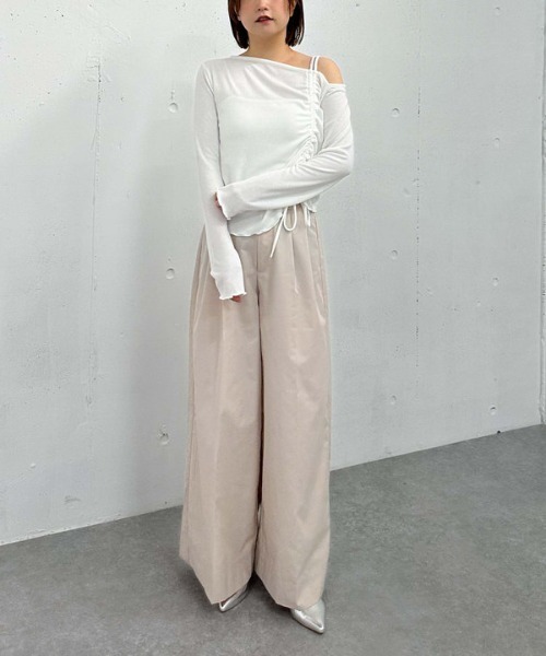 archives（アルシーヴ）の「ワイドタックチノパンツ（チノパンツ・レディース・ネイビー/ベージュ/アイボリー・MEDIUM）」の19枚目の写真