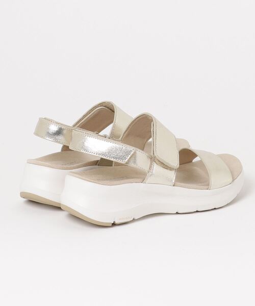 ROCKPORT（ロックポート）の「【WOMEN】QWERA／クエラ スポーツサンダル（サンダル・レディース・ゴールド・23.5cm/23.0cm/22.5cm/25.0cm/24.5cm/24.0cm/22.0cm）」の2枚目の写真