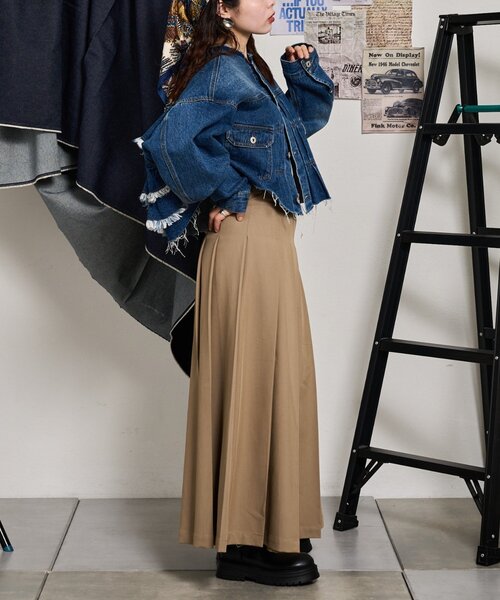 etsinta（エシンタ）の「【etsinta/エシンタ】バックフリルデニムジャケット（デニムジャケット・レディース・ブラック/ブルー・ONE SIZE）」の17枚目の写真