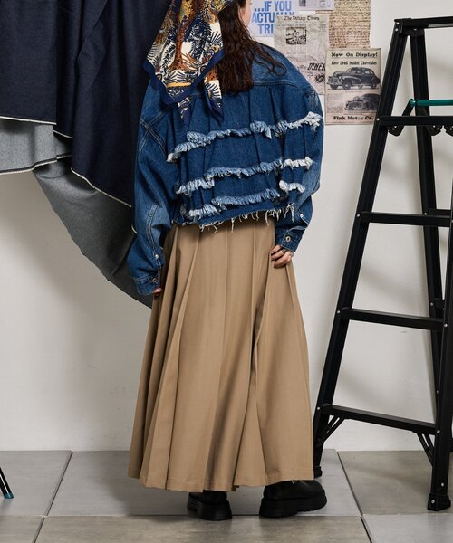 etsinta（エシンタ）の「【etsinta/エシンタ】バックフリルデニムジャケット（デニムジャケット・レディース・ブラック/ブルー・ONE SIZE）」の16枚目の写真