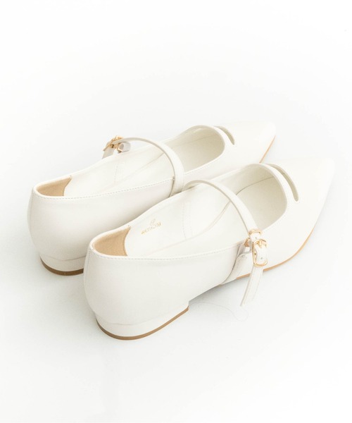 Fabby fabby（ファビィーファビィー）の「ポインテッドスリットデザインフラットパンプス（パンプス・レディース・シルバー/アイボリー/ブラック・SMALL/LARGE/MEDIUM）」の12枚目の写真
