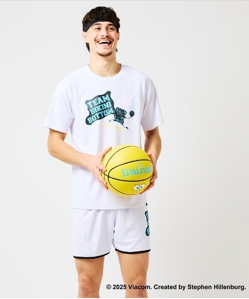 SPALDING(スポルディング)の「【SPALDING/スポルディング】Tシャツ スポンジ・ボブ チーム ビキニボトム/吸水速乾UVカット半袖Tシャツ(Tシャツ/カットソー・メンズ・ホワイト/ブラック/グレー・MEDIUM/LARGE/X-LARGE/SMALL)」の1枚目の写真
