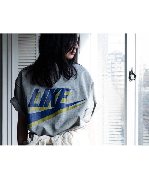 k3&co.(ケイスリーアンドコー)の「【LIKE】PRINT TEE(Tシャツ/カットソー・レディース・ネイビー/アイボリー/グレー・ONE SIZE)」の9枚目の写真