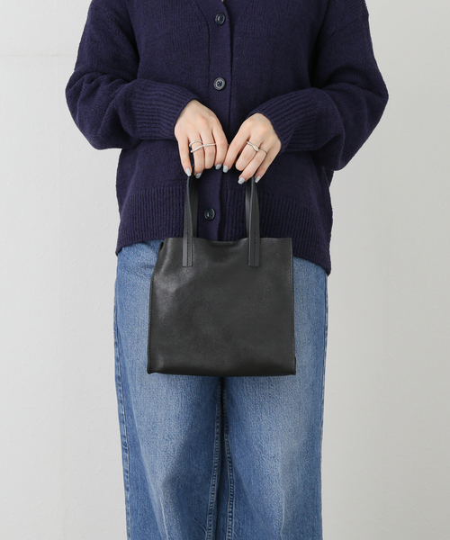 AULENTTI(オウレンティ)の「【AULENTTI/オウレンティ】 マルチWAY TOTE BAG(ショルダーバッグ・レディース・ブラック/シルバー・FREE)」の4枚目の写真