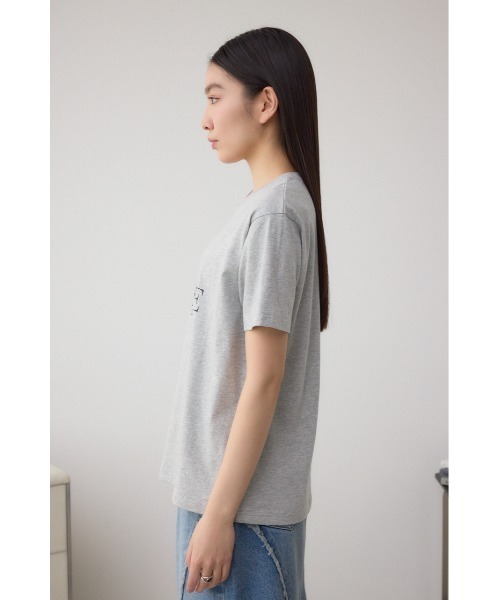 AZUL by moussy(アズールバイマウジー)の「プランツグラフィックTシャツ(Tシャツ/カットソー・レディース・ブラック/オフホワイト/杢グレー・FREE)」の5枚目の写真