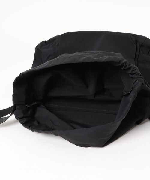 VIBGYOR（ヴィブジョー）の「urbanfemine./軽量ドーローストリングナップサック U7430（バックパック/リュック・レディース・ホワイト/ベージュ/ブルー/ブラック・FREE）」の22枚目の写真