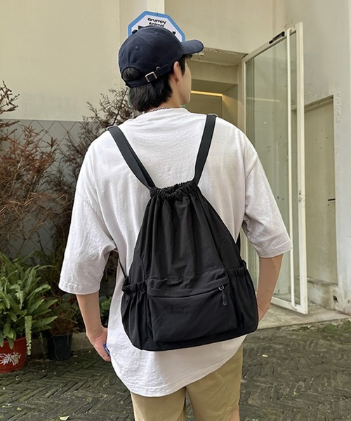 VIBGYOR（ヴィブジョー）の「urbanfemine./軽量ドーローストリングナップサック U7430（バックパック/リュック・レディース・ホワイト/ベージュ/ブルー/ブラック・FREE）」の3枚目の写真