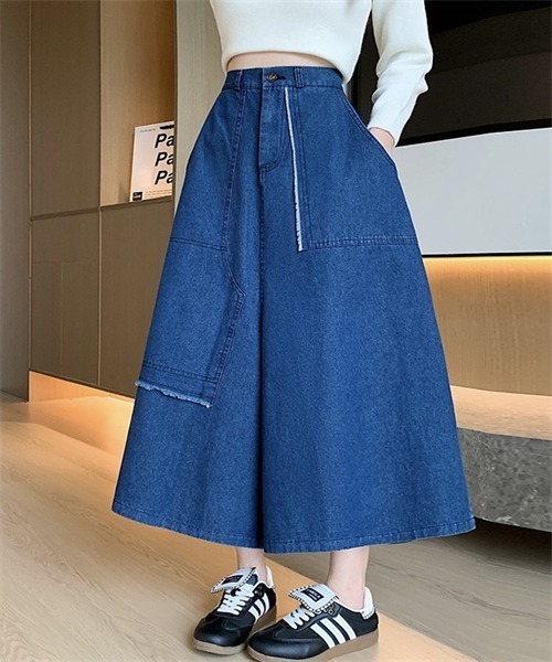 Dream garden(ドリームガーデン)の「デニムスカーチョ(デニムパンツ・レディース・ブルー・M/L/XL/2XL/3XL/4XL)」の1枚目の写真