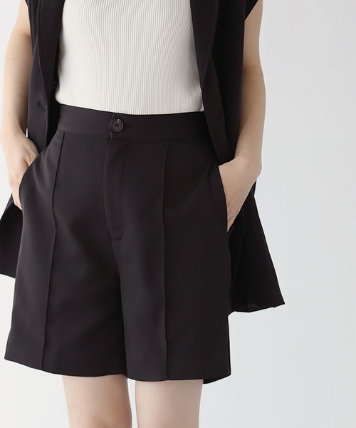 nouvellemoi(ヌーベルモイ)の「フロントタックハーフパンツ(その他パンツ・レディース・ブラック/オレンジ・S)」の2枚目の写真