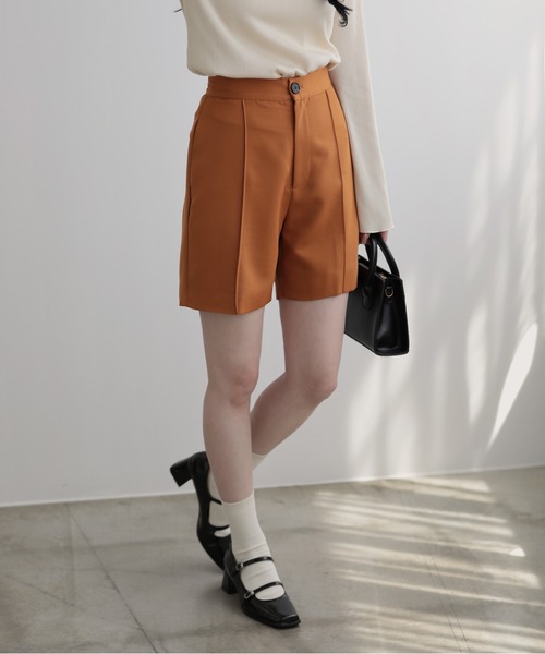 nouvellemoi(ヌーベルモイ)の「フロントタックハーフパンツ(その他パンツ・レディース・ブラック/オレンジ・S)」の4枚目の写真