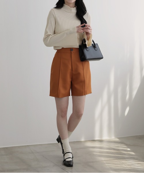 nouvellemoi(ヌーベルモイ)の「フロントタックハーフパンツ(その他パンツ・レディース・ブラック/オレンジ・S)」の6枚目の写真