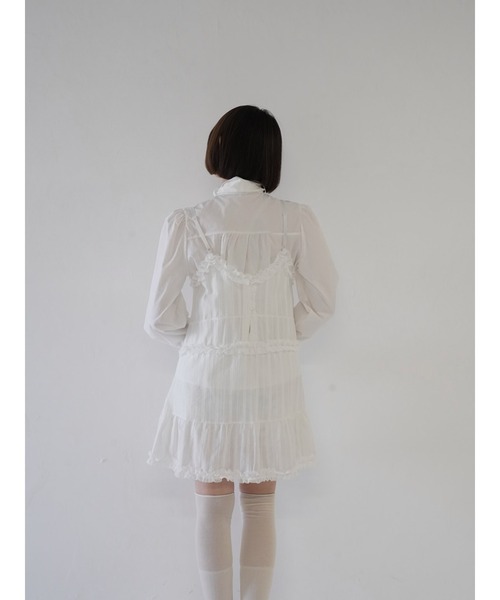 Uenui（ウニュイ）の「ラウンドフリル キャミワンピース（ワンピース・レディース・ホワイト/ブラック・FREE）」の14枚目の写真