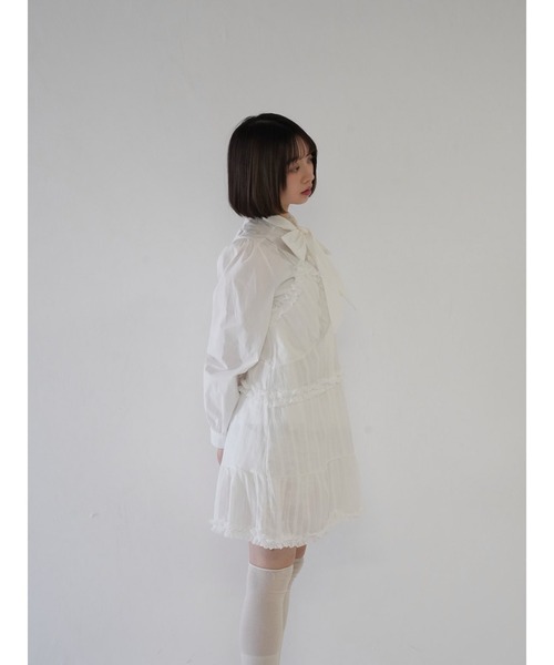 Uenui（ウニュイ）の「ラウンドフリル キャミワンピース（ワンピース・レディース・ホワイト/ブラック・FREE）」の15枚目の写真