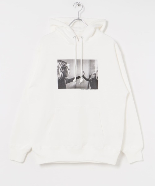 URBAN RESEARCH(アーバンリサーチ)の「BLANKMAG 004 Hoodie(パーカー・メンズ・オフホワイト/ブラック・MEDIUM/LARGE/X-LARGE)」の5枚目の写真