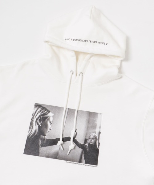 URBAN RESEARCH(アーバンリサーチ)の「BLANKMAG 004 Hoodie(パーカー・メンズ・オフホワイト/ブラック・MEDIUM/LARGE/X-LARGE)」の6枚目の写真