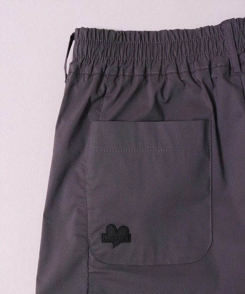 LUXE/R GOLF（ラグジュ ゴルフ）の「(RM)【LUXE/R GOLF】ストレッチ クロス サイドロゴ ショート ピンタック パンツ（チノパンツ・メンズ・ブラック/カーキ/チャコールグレー/ベージュ・M/L/XL）」の16枚目の写真