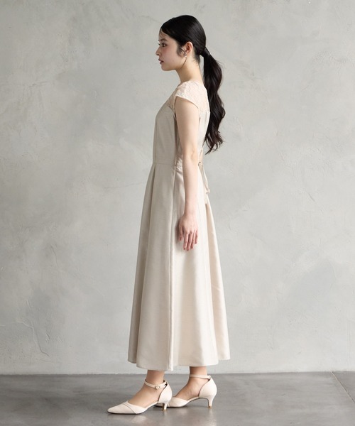 AIMER（エメ）の「リリアン刺繍×シャンタン フレンチスリーブフレアパーティードレス　結婚式　お呼ばれ　ドレス　20代 30代（ドレス・レディース・ピーコックグリーン系/ベージュ/ラベンダー/ピンクベージュ・MEDIUM/LARGE）」の22枚目の写真