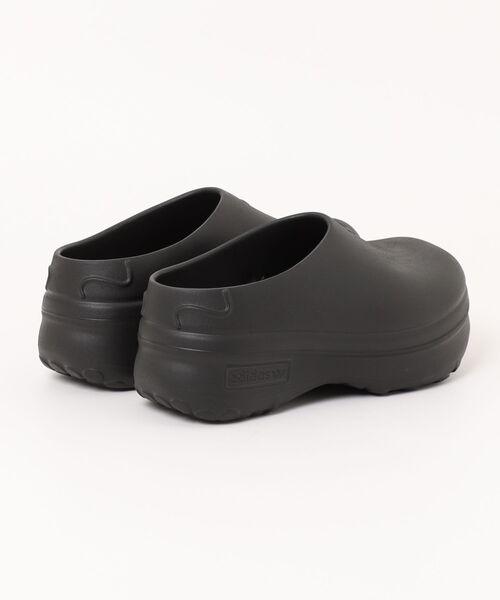 ADAM ET ROPE'(アダムエロペ)の「【adidas(アディダス)】ADIFOM STAN MULE W(サンダル・レディース・ブラック・22.5cm/23.5cm/24.5cm)」の2枚目の写真