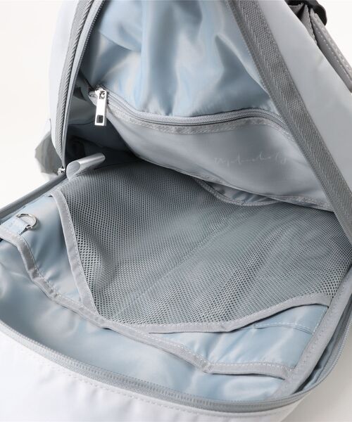 W&.Day/Night(ダブルアンド デイナイト)の「リュックサック アウリンコ 19L 15174(バックパック/リュック・レディース・モカ/ブラック/ライトグレー系1・FREE)」の6枚目の写真