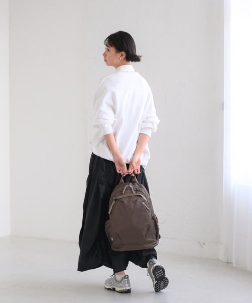 W&.Day/Night(ダブルアンド デイナイト)の「リュックサック アウリンコ 19L 15174(バックパック/リュック・レディース・モカ/ブラック/ライトグレー系1・FREE)」の12枚目の写真