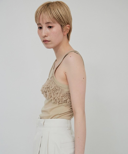 lit（リット）の「Loop Fringe Knit Bustier（キャミソール・レディース・ブラック/ベージュ/チャコールグレー・FREE）」の6枚目の写真